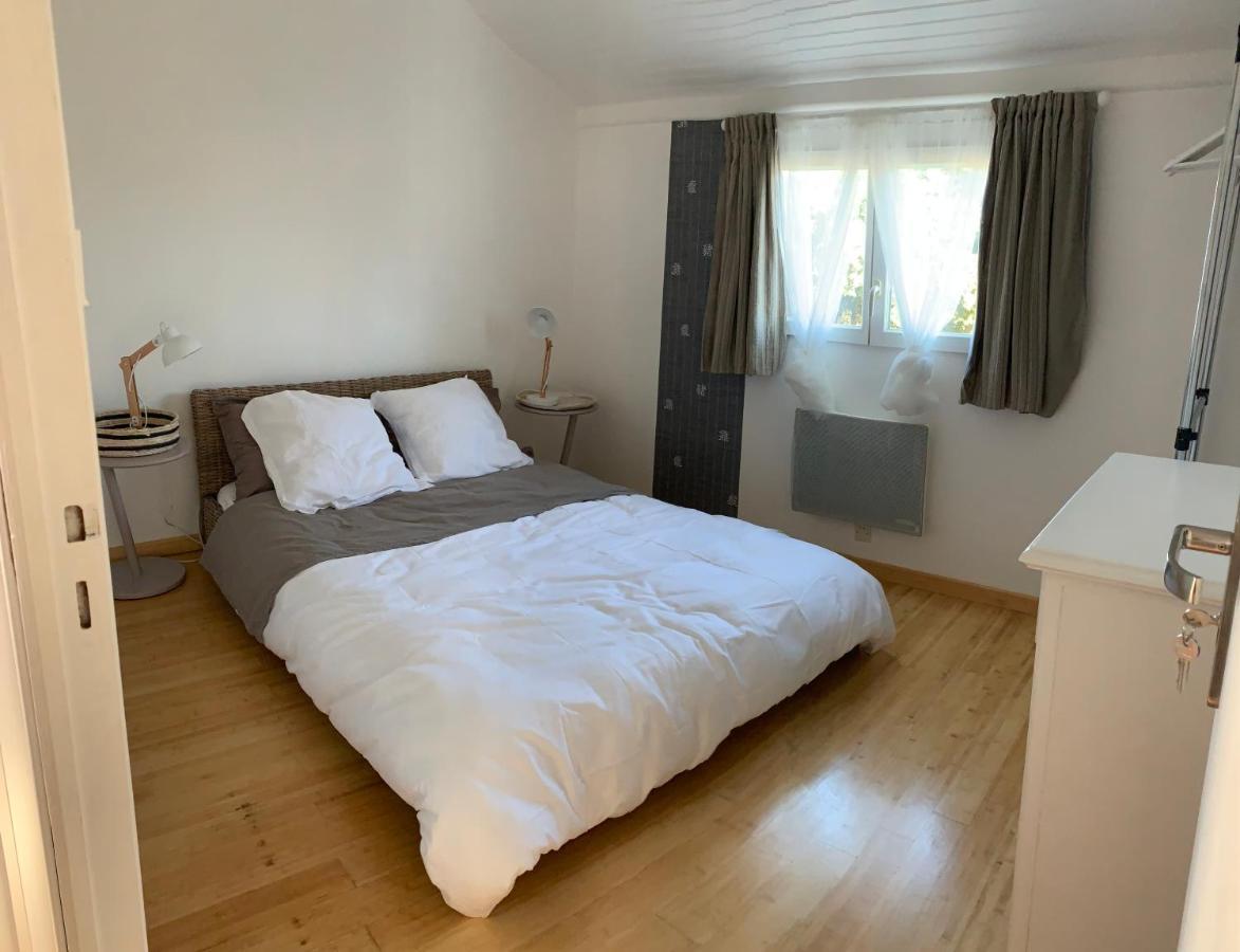 Les Terrasses Des Gardies Bed and Breakfast Pignan Exteriör bild